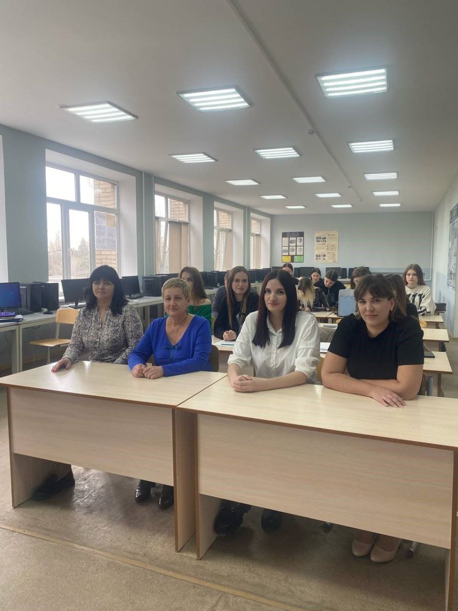 Урок–дискуссия на тему «Отраслевые кластеры в национальной экономике»