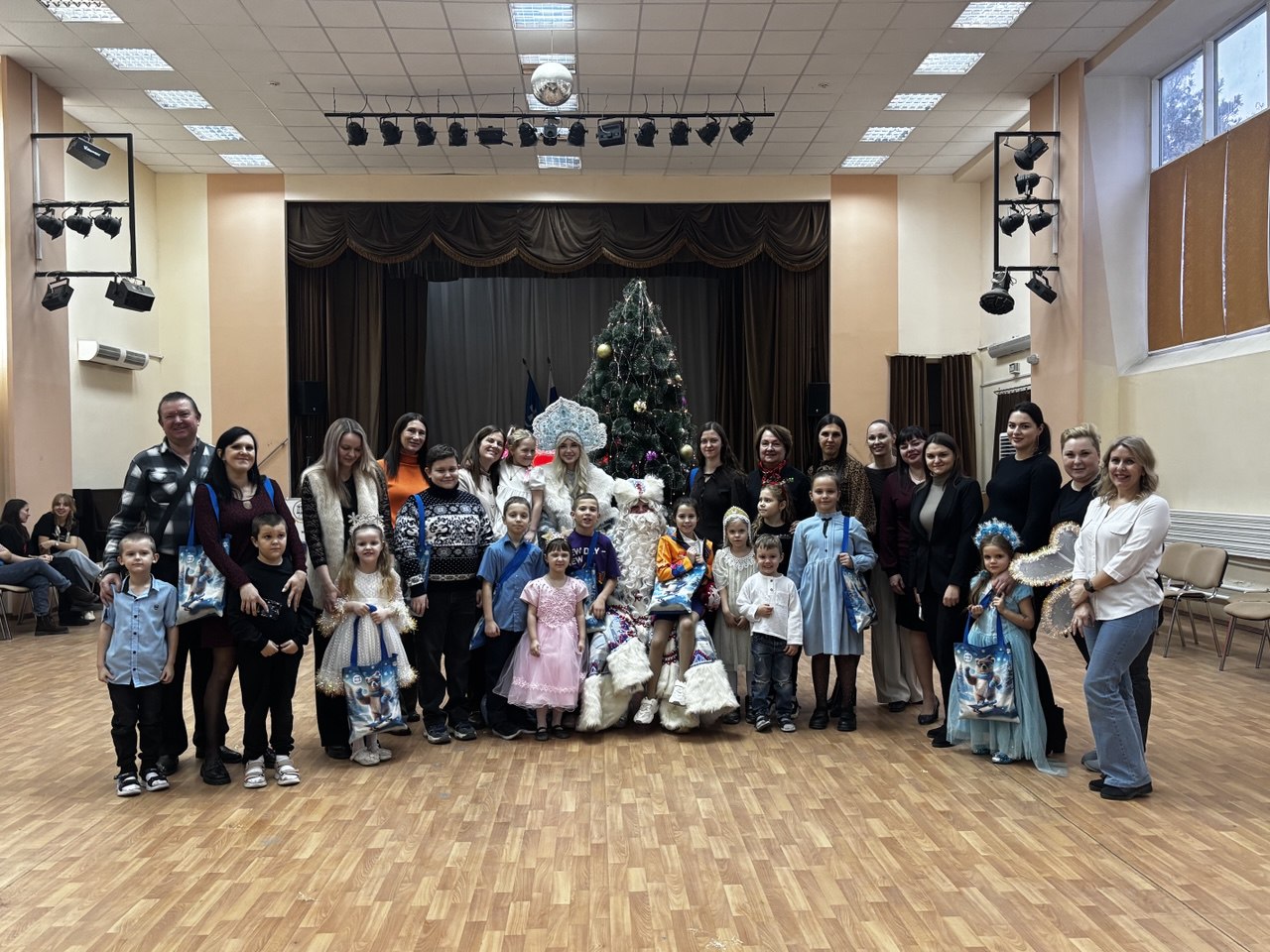 Детский новогодний праздник