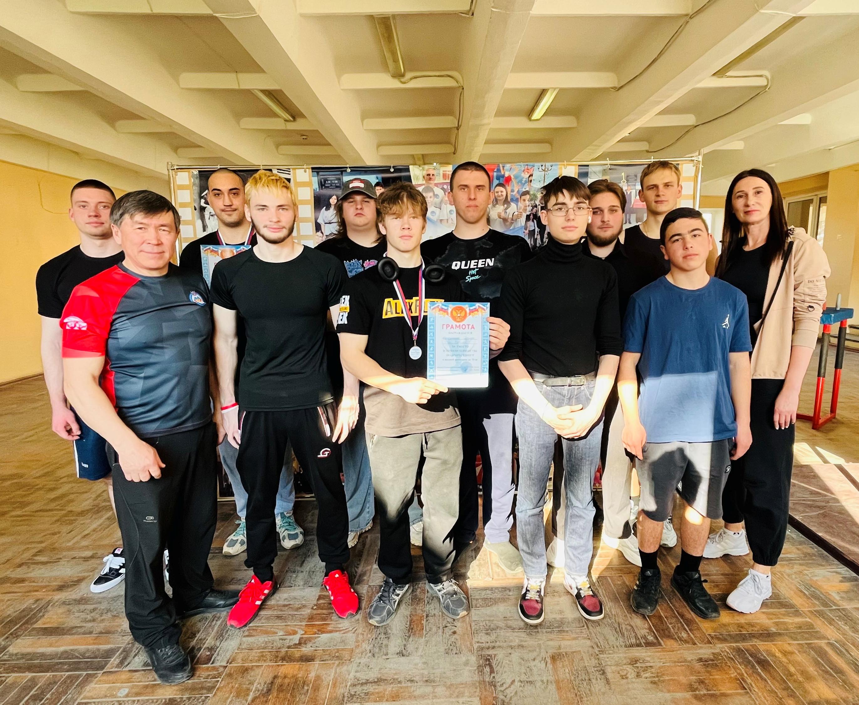 Первенство по армрестлингу среди учащихся ТИ (филиала) ДГТУ в г. Азове