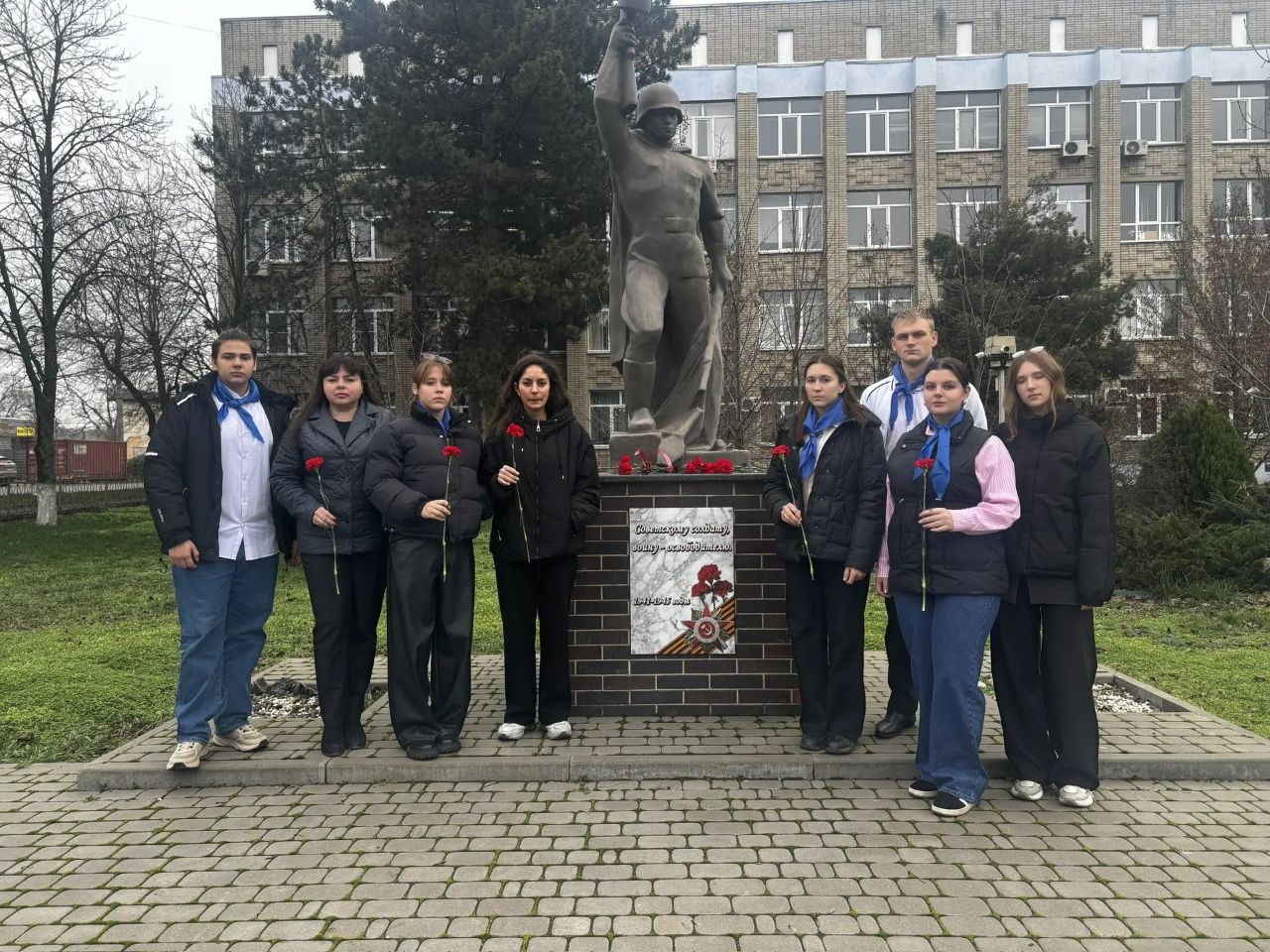 3 декабря - День Неизвестного солдата