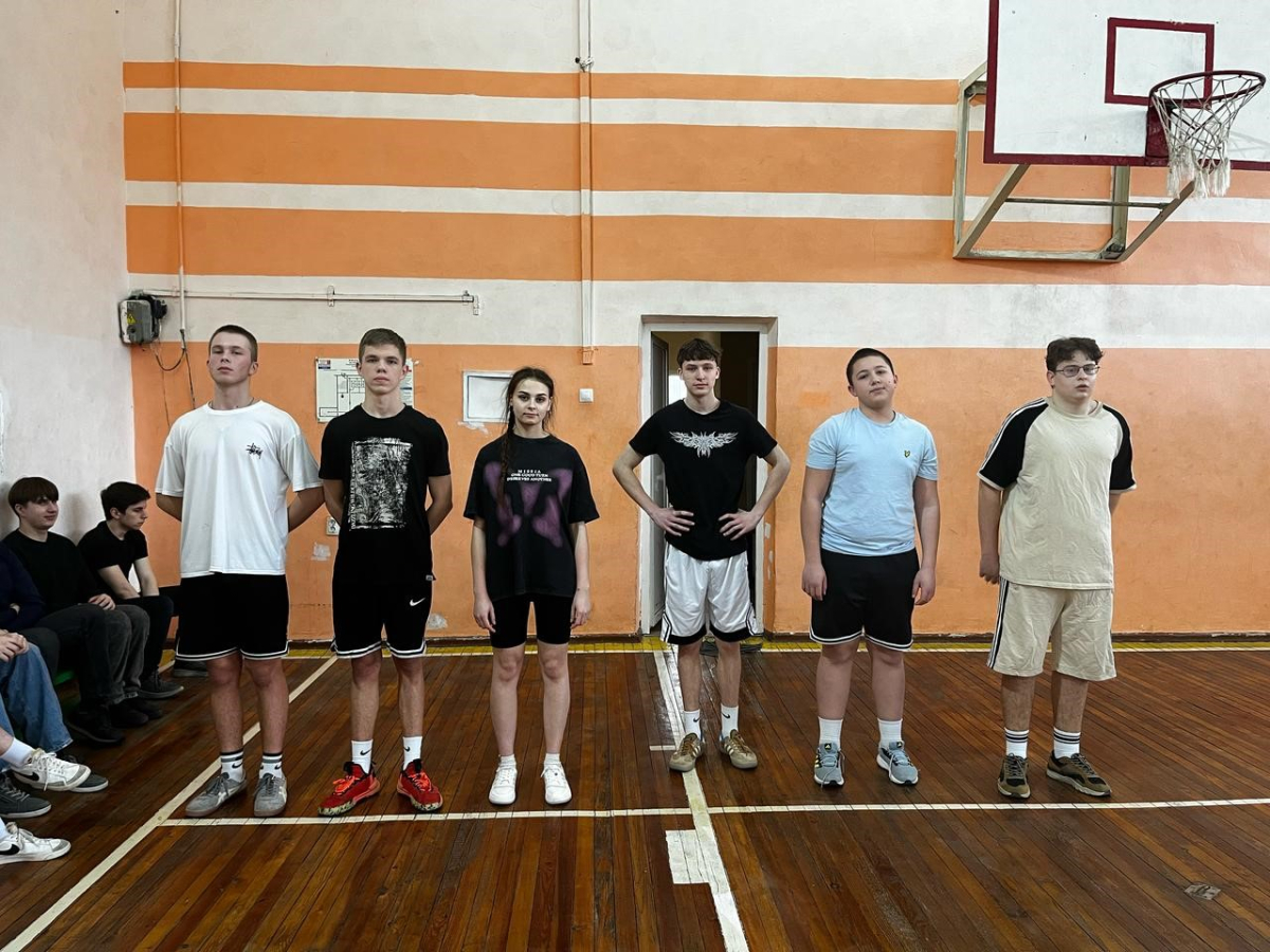 Соревнования по волейболу